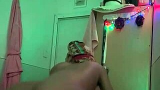 Morning encounter with somali woman in bed.