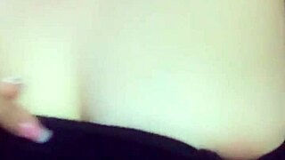 vietnam girl performs show 😊