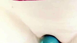 Mature Wife's Huge Pussy Lips Sliding Intensely