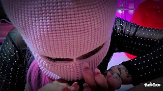 Bandit Whore Girlfriend Gets Athletic Massage, Fingering Until Gaping And Milking The Last Drop