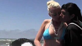 Feeling The Intense Passion On The Outdoor Beach With Lesbo Nymphos Kissing And Licking