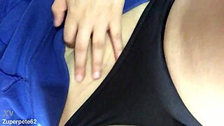 Cachonda Ama De Casa Mi Hermanastra Crystal Se Masturba Ella Es Muy Hot Y Le Encanta Grabarse Para Sus Fans!