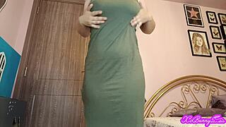 pawg xo bunny casually farts and shakes her big ass in a long green dress