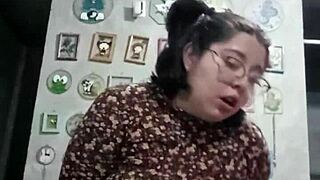 Maria Traint Zich om Gepenetreerd te Worden