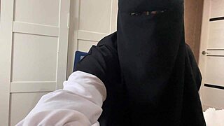 arab stepmom gives jerk off instruction at home