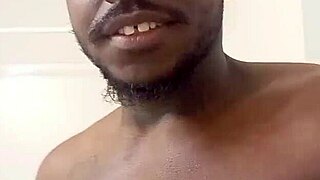 Masturbating in front of a mirror selfie for free, solo ass play.