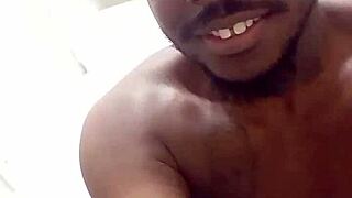 Masturbating in front of a mirror selfie for free, solo ass play.