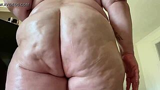Ariesbbw showcases her big fat oiled ass in a neutral display.