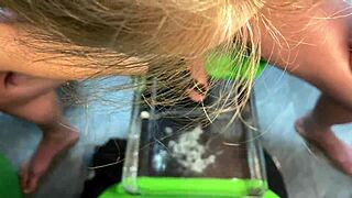 milf, can ya handle this huge cock at aquarium?