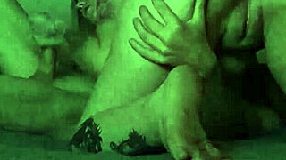 loira gostosa, wanna fuck on the grass for a quick creampie?