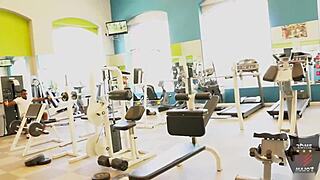 chunky sofia rose gets dicked on the kitchen counter by rome major