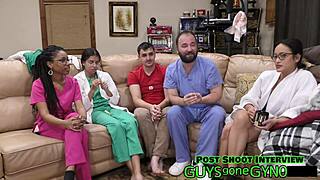 Canada pumps 1000cc enema in wild latex close-up! Can you handle this?