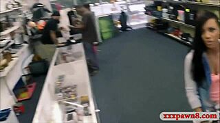 Ebony Babe Sucks And Gets Pounded!