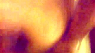 Kawawang pekpek dahil sa robust filipina teen couple fucking