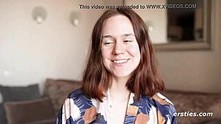 anca has intense dildo session 😈