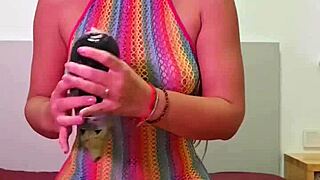 I open my ass with a huge zucchini until i cum, spitting and squirting.