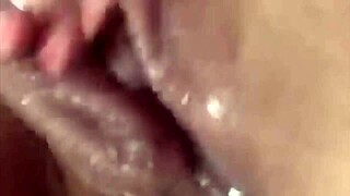 Сочная латиноска Рика дрочит дилдо и игрушками соло 😍