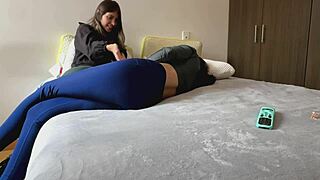Colombian friends finish gym with intense lesbian vagina rubbing
