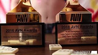 big ass slut leya falcon has a huge wet orgasm in a blondie 3some