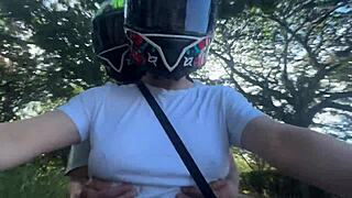 recogí un cliente de didi sin sostén y se dio cuenta de mis grandes tetas