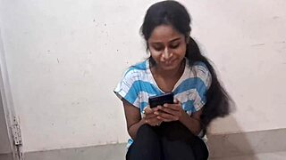 Sex master enjoys hot romantic sex with chubby indian bhabhi