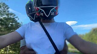 recogí un cliente de didi sin sostén y se dio cuenta de mis grandes tetas