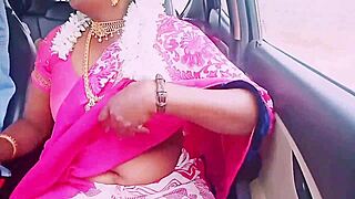 car sex indian romance beautiful sexy saree housewife with boyfriend telugu dirty talks 😍
