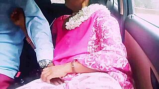 car sex indian romance beautiful sexy saree housewife with boyfriend telugu dirty talks 😍