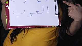 انا الشرموطة هند وصحبتها بنحب نلحس كس بعض وننيك كس بعض لو نفسك تنيكنى اسمع الفيديو بحب زبك