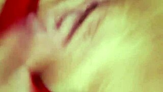 Masturbandome rico mira mi lechita latina en lingerie negra