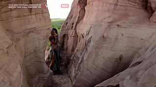 ESSA NOVINHA SABE O QUE FAZER COM ESSA ROLA DA UMA OLHADA NISSO