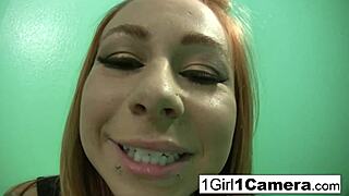 Sexy Scarlett Pain Teases With Close-Up