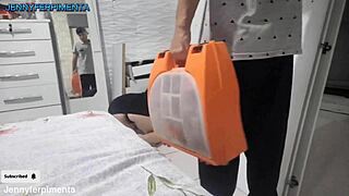 casada vadia paga o montador com xerecard in bent over cowgirl riding