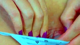 Watch this desi college girl masturbate sensually under her skirt!