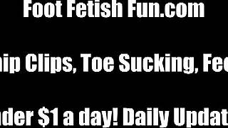 i want your tongue on my soles now