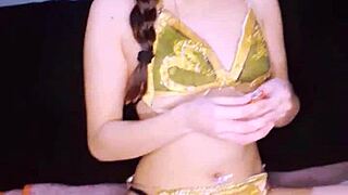 Cute Teen Dances As Leia In Star Wars.