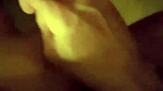 memek dan punggung isteri ketat dalam aksi anal dengan mainan