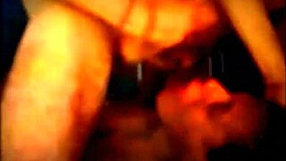 แม่ม่ายดูดควยอย่างหิวแล้วกลายเป็นสาวโป๊สุดๆ!