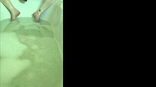 Bride masturbates to orgasm in solo bath with toys.