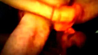 แม่ม่ายดูดควยอย่างหิวแล้วกลายเป็นสาวโป๊สุดๆ!