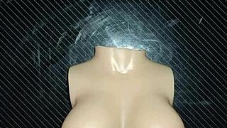 Me hago una paja rusa con las pequeñas tetas de dolly