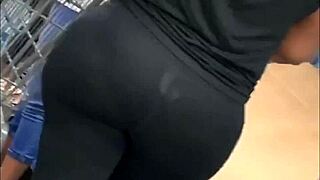 what's that big ass doing in voyeur view?