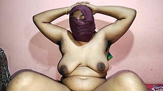 Sharing a bed with stepmom and her friend leads to fucking