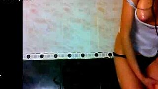 hot webcam shower show
