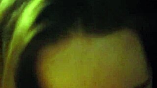 Moja nová žena mi cicá vták v amatérskom videu