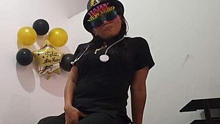 I'm Bored In The Office So I Insert A Butt Plug To Arouse Myself, Feeling Like A Crazy Slut At Work.