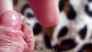 check out this big clit orgasm up close! 😍