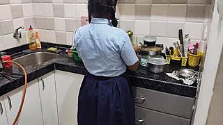 देसी लड़की गांव वाले लड़के से चुद गही