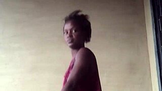 crazy bitch twerks big ass outdoors