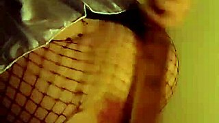 nurse lucy diamond in fishnets twerking her ass!